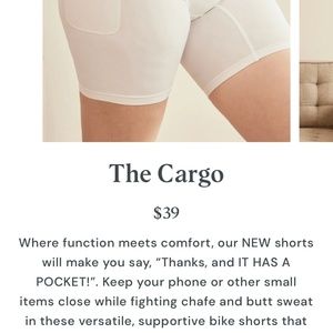 Liner shorts with pocket